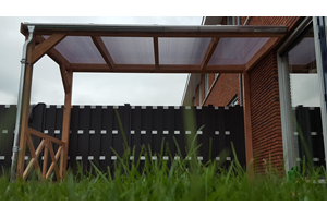 Project: Veranda met polycarbonaat dak gerealiseerd